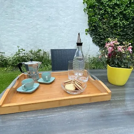 Schone Altbauwohnung Mit Garten * Düsseldorf