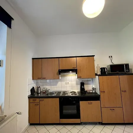 Schone Altbauwohnung Mit Garten Apartment Düsseldorf