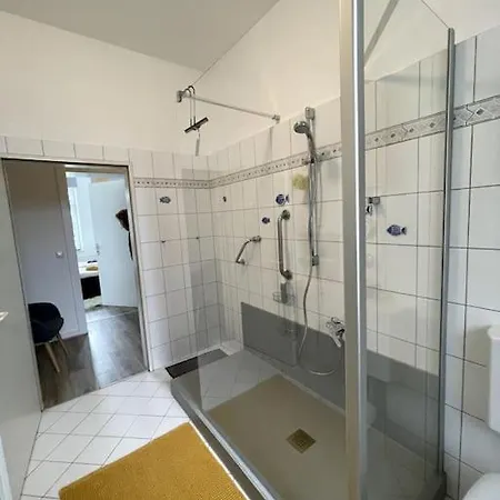 Apartment Schone Altbauwohnung Mit Garten Düsseldorf