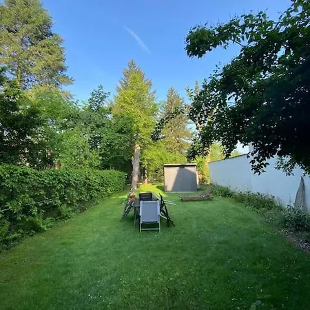 Apartment Schone Altbauwohnung Mit Garten *